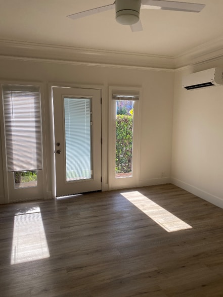 Building Photo - 6071 Lexington Ave