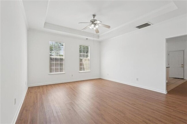 Building Photo - 2596 Bates St SE