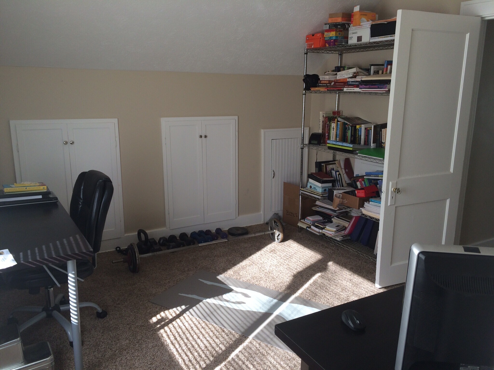 Building Photo - 821 Diamond Ave NE