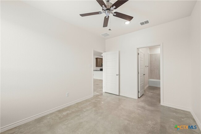 Building Photo - 3903 Sugar Hackberry Trl