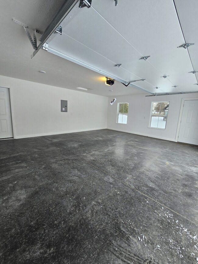 Building Photo - 2061 Prosperity Way