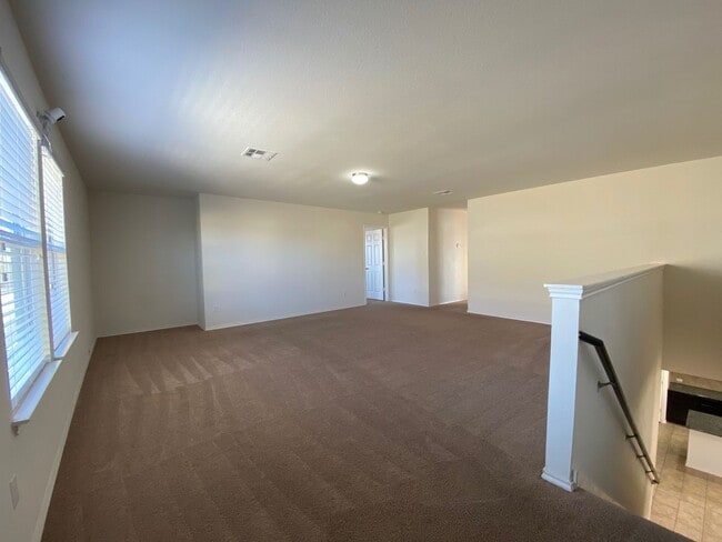 Building Photo - Need space? Huge 2 story home in Trimmier Estates!