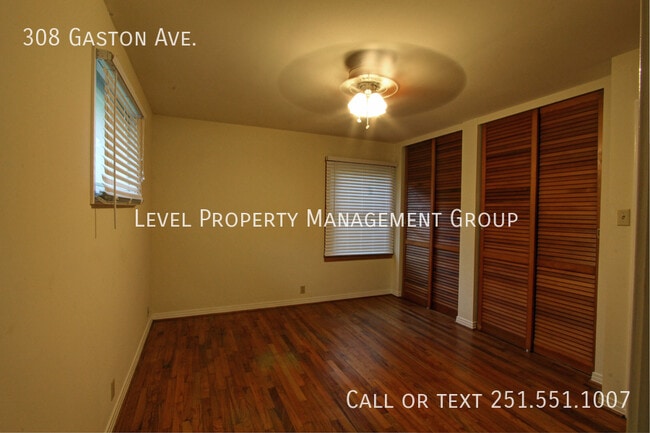 Building Photo - 308 Gaston Ave