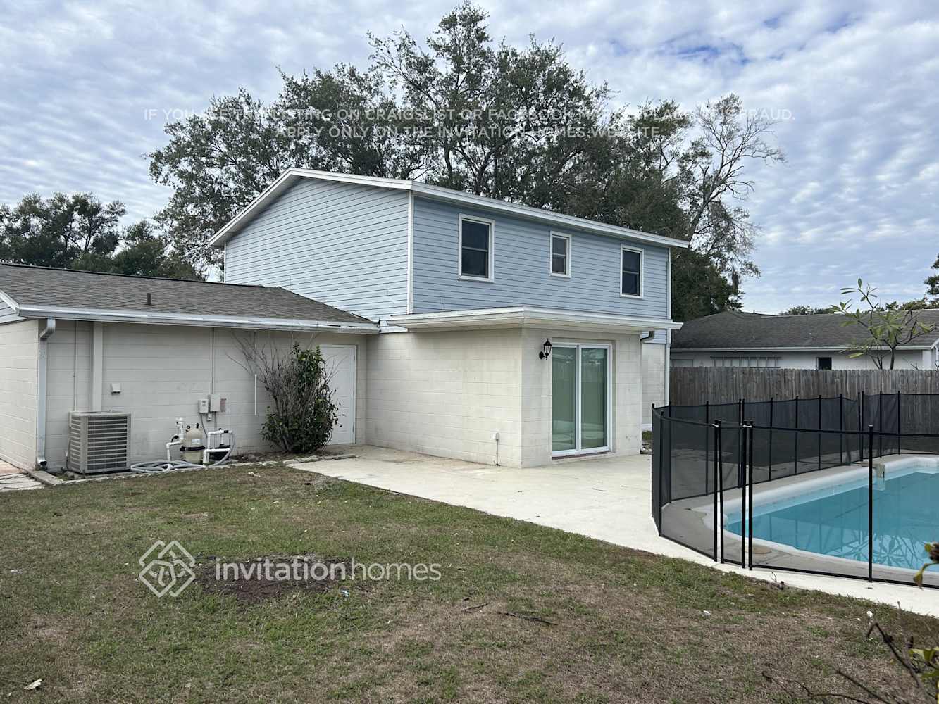 Building Photo - 1705 Village Ct