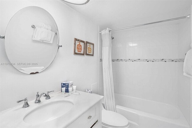 Building Photo - 5101 Collins Ave