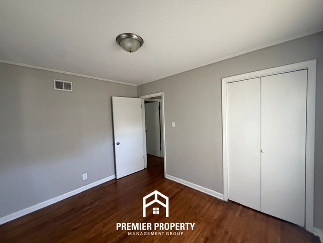 Building Photo - Charming 3BR Colonial Acres Cottage | All Hardwood Floors & Huge Fenced Yard