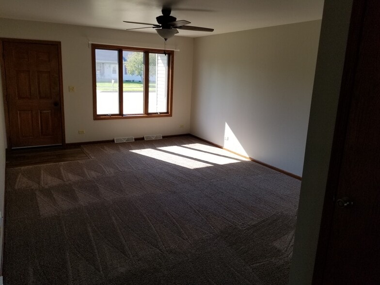 Building Photo - 316 N Hyland St