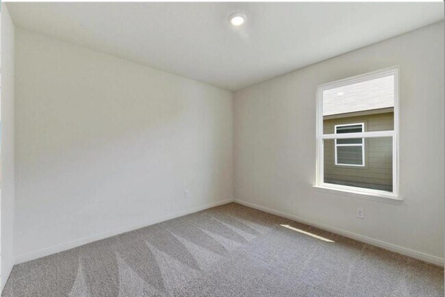 Building Photo - 138 Fox Glen Trl