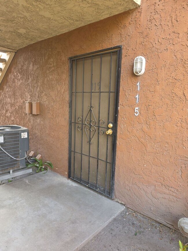 Building Photo - *Move-In Special* Spacious 2 Bed / 2 Bath Condo in San Bernardino – Upgraded & Move-In Ready!