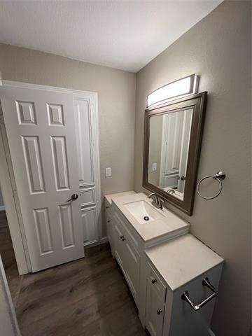 Building Photo - 2101 Plymouth Rock Dr