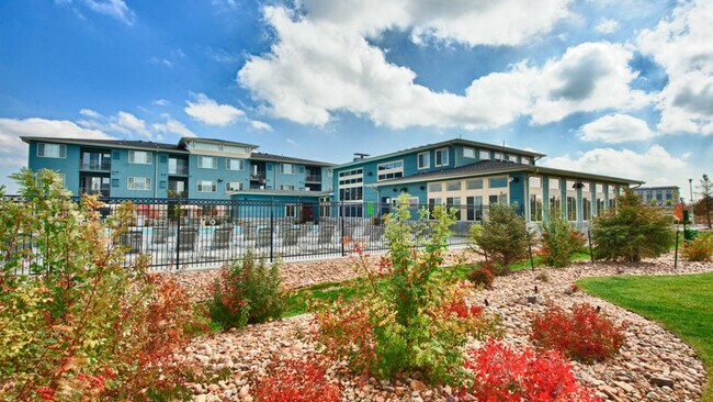 Building Photo - 550 Viridian Dr