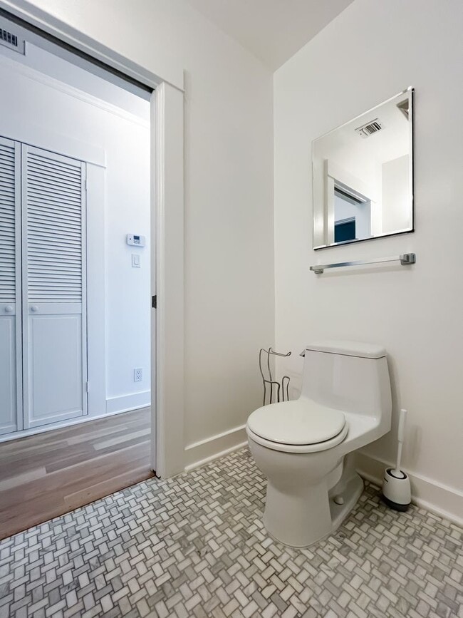 Building Photo - Unbelievable Stand-Alone 2-Bedroom House in Prime West Hollywood Hills