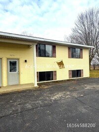 Building Photo - 5231 Rich-