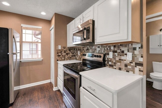 Building Photo - Charming 2BR Condo in Alpharetta