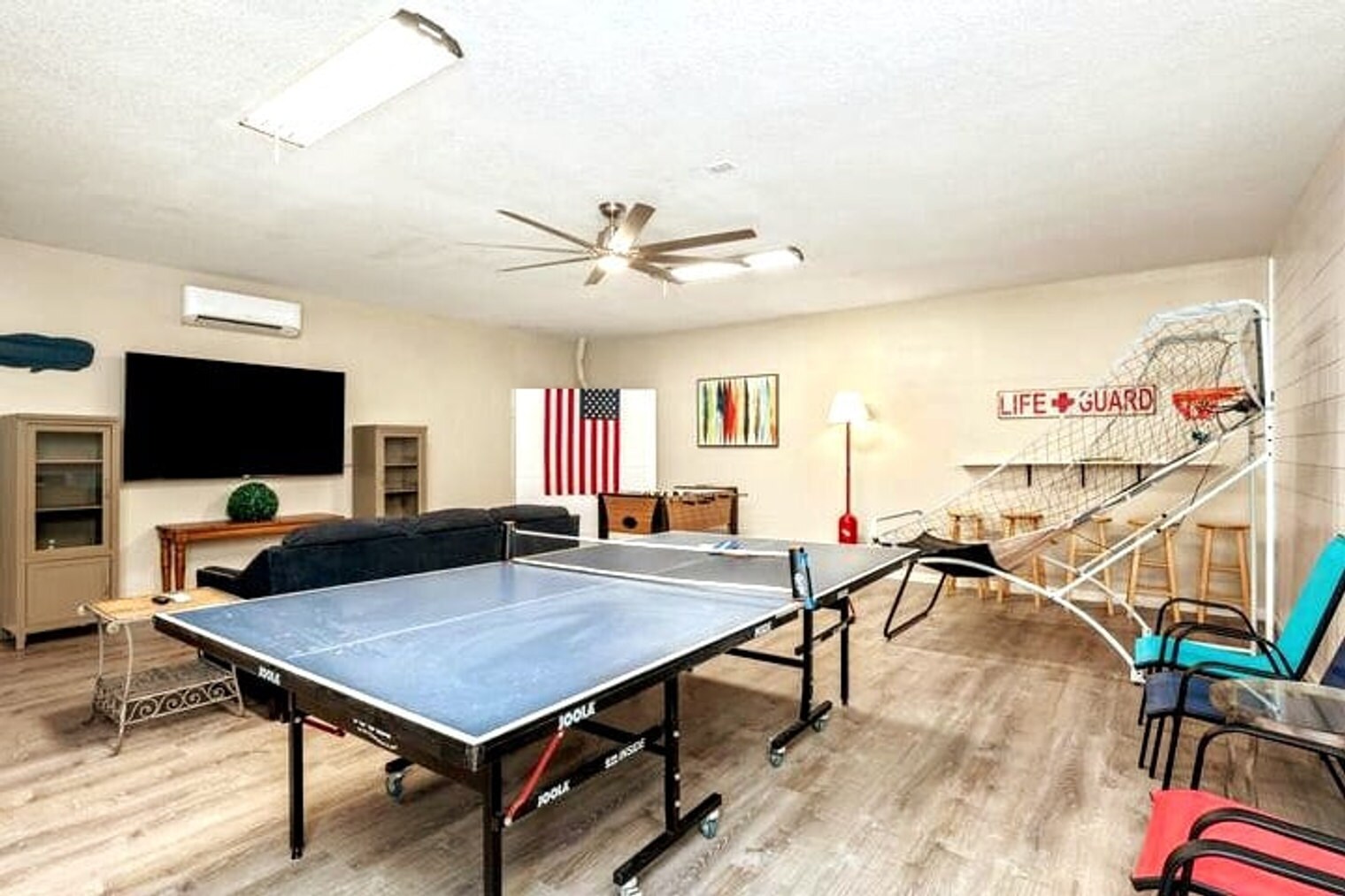 Building Photo - 64 Cobia St