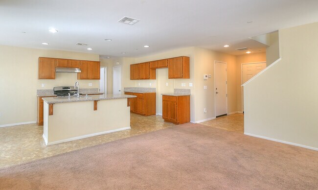 Building Photo - 34212 Woodmont