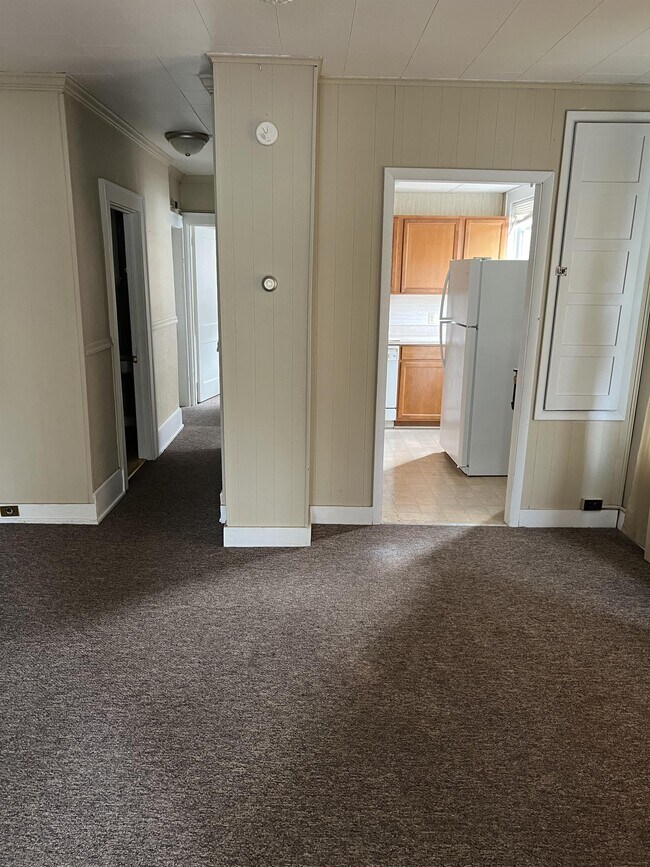 Building Photo - 204 N 12th Ave