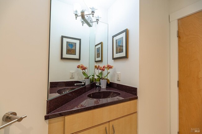 Building Photo - 345 Pacific Ave