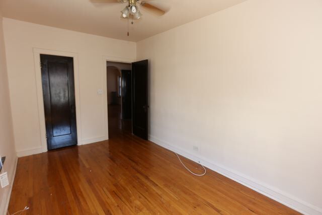 Building Photo - 2208 W Ainslie