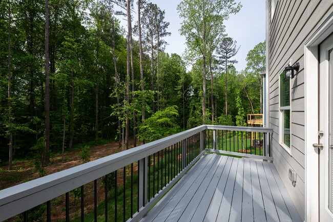 Building Photo - "Spacious 4-Bedroom Retreat with 3.5 Baths...