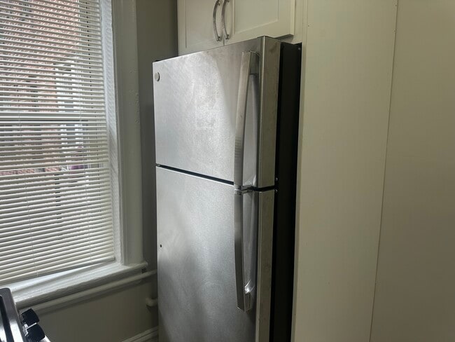 Building Photo - 125 Corbin Ave