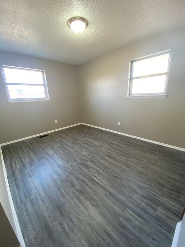 Building Photo - 5408 NW 64th St