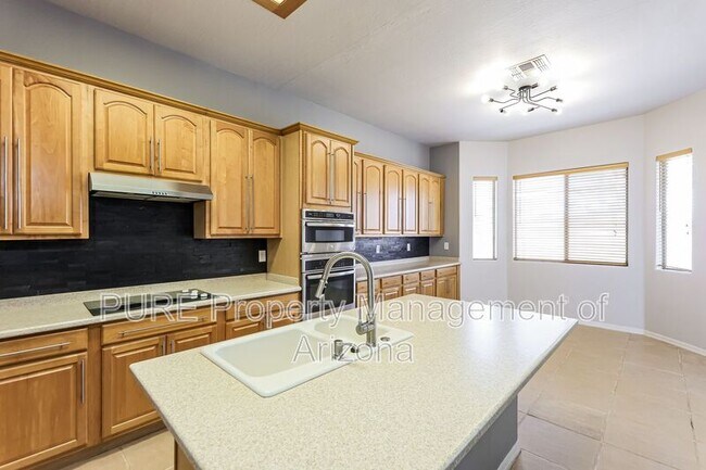 Building Photo - 16812 W Northampton Rd