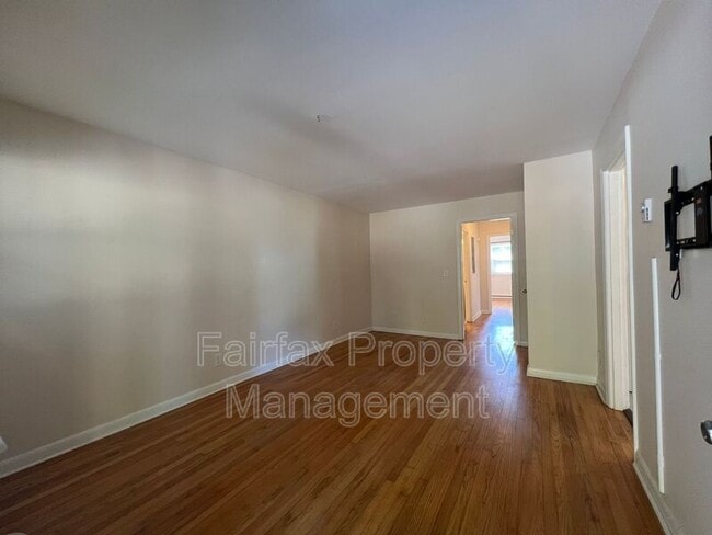 Building Photo - 1937 Morehead Ave