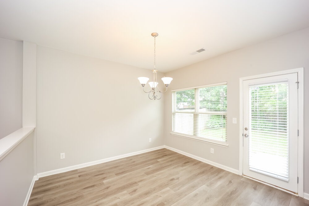 Building Photo - 7 Southwind Cir