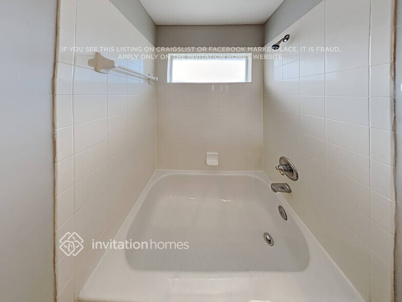 Building Photo - 3801 Pebble Brooke Circle South