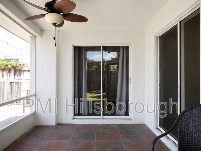 Building Photo - 944 Burlwood St