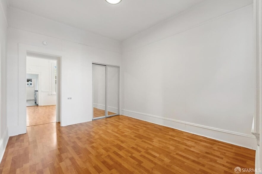 Bedroom / Dining Room - 1330 Alabama St