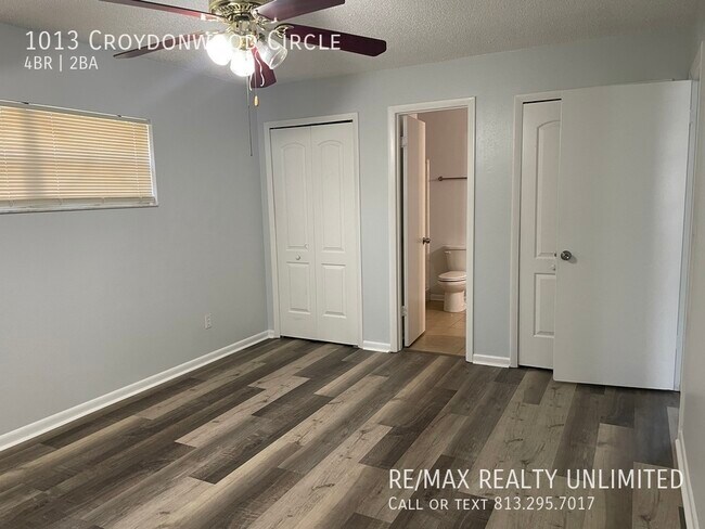 Building Photo - 1013 Croydonwood Cir