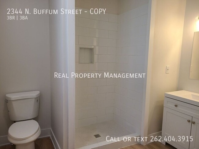 Building Photo - 2344 N Buffum St