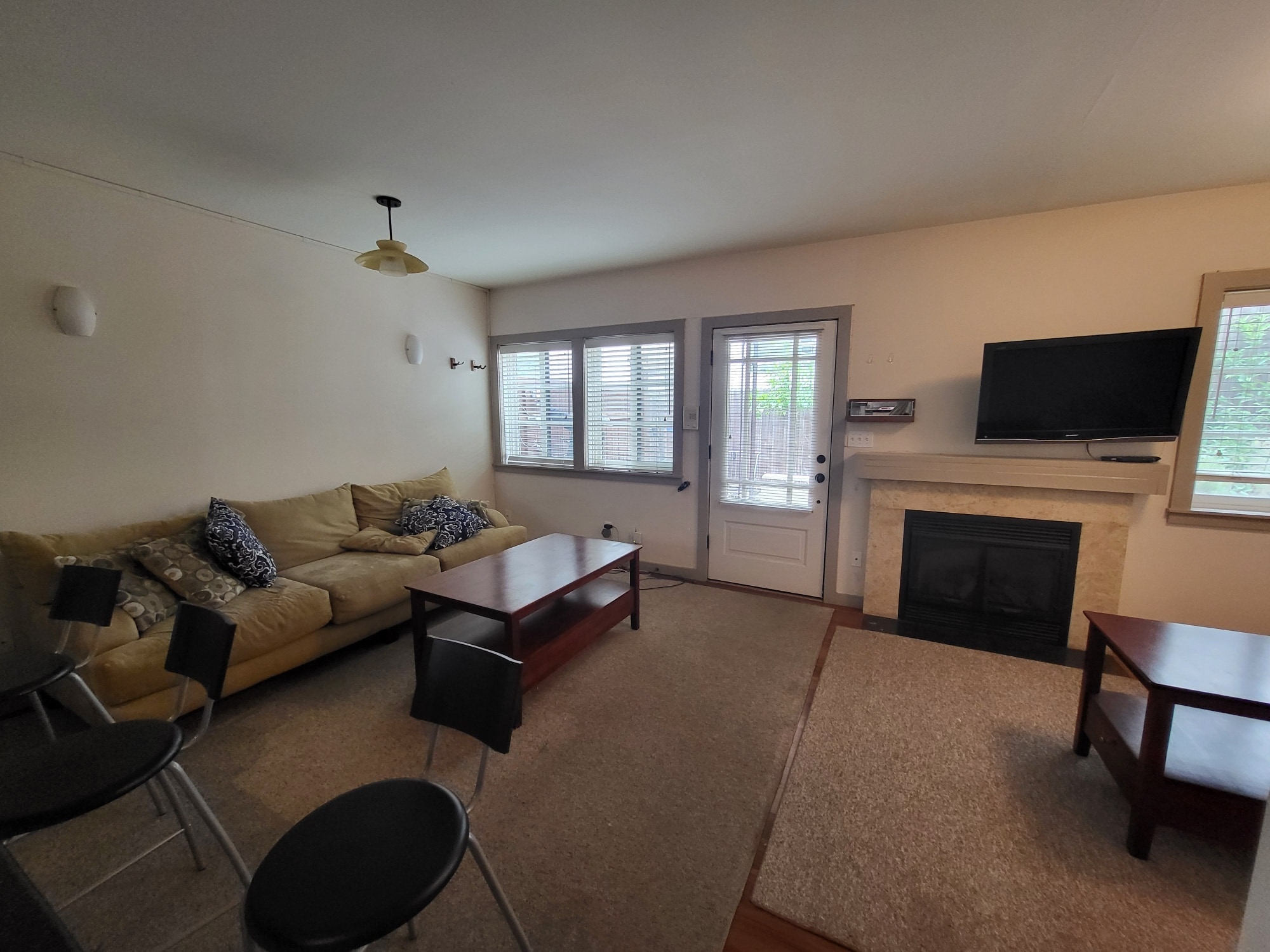 Building Photo - 2459 Hilgard Ave