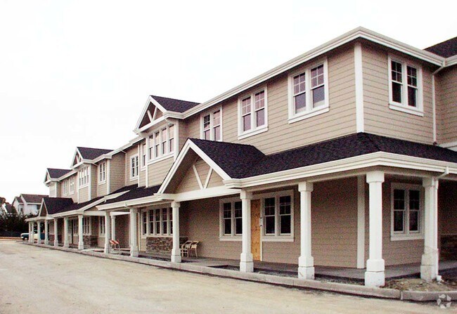 Building Photo - The Miramontes Point Building