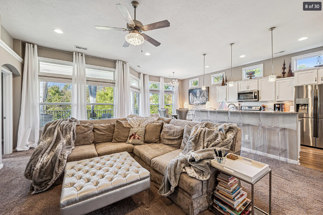 Building Photo - 3025 Lodge View Ct