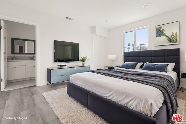 Building Photo - 2938 West Blvd