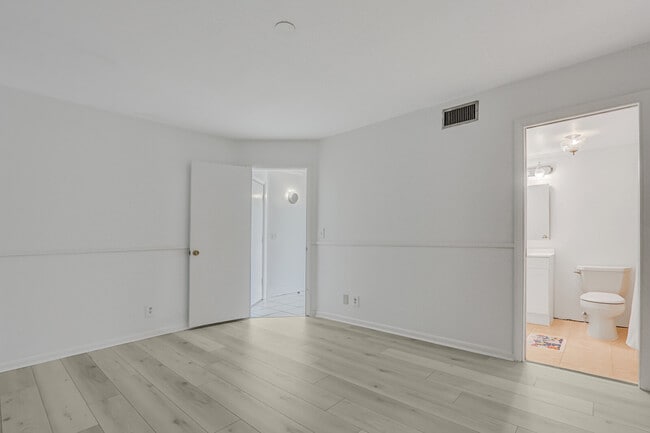 Building Photo - 342 Southwind Dr