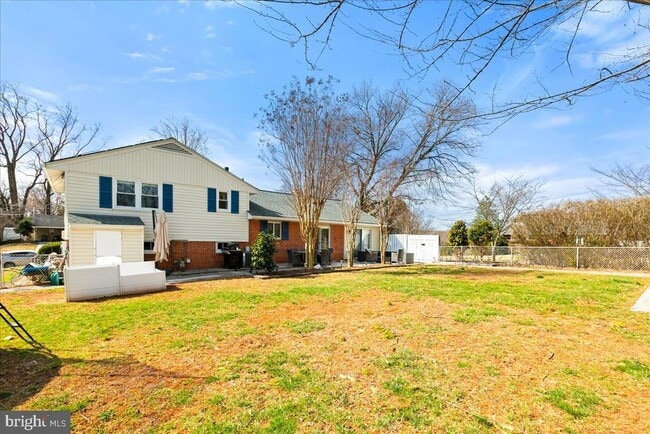 Building Photo - 8016 Gosport Ln