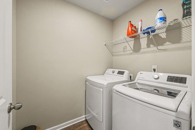 Building Photo - 213 Rubles Ln