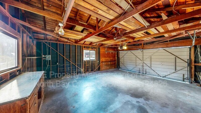 Building Photo - 4939 Dry Creek Rd