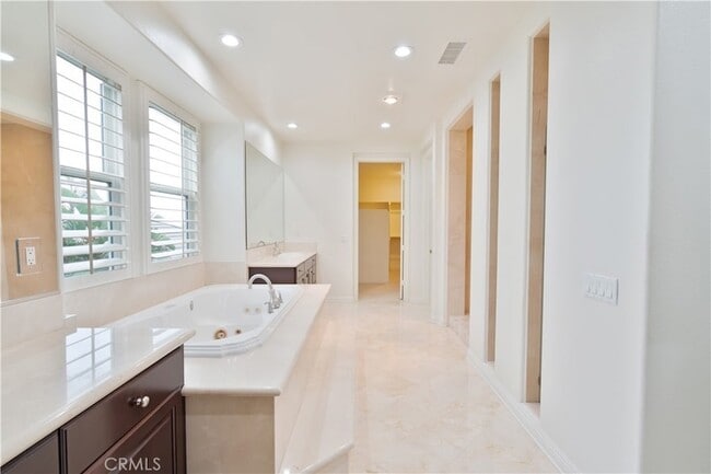 Building Photo - 20311 Via Botticelli