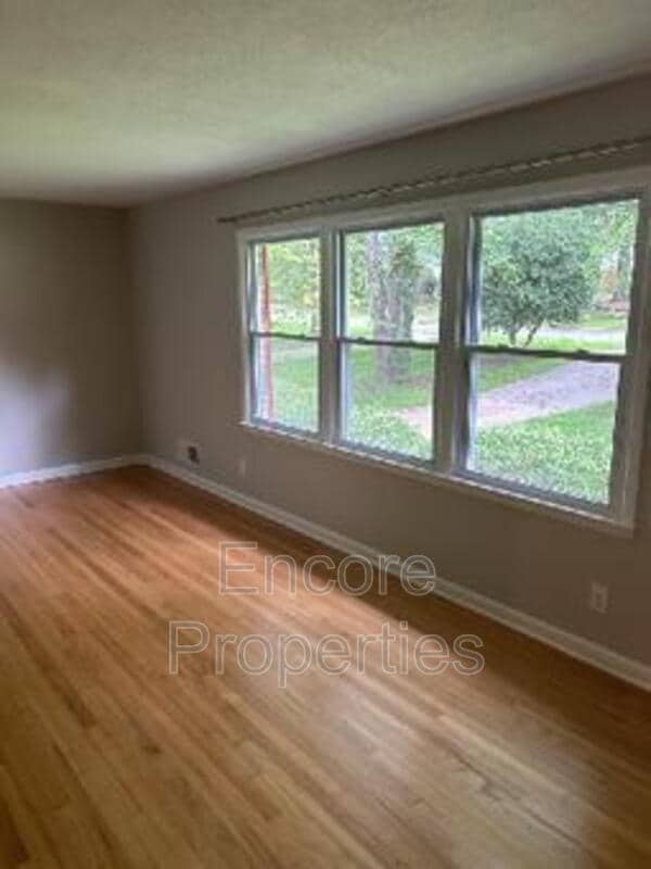 Building Photo - 814 Pamlico Dr