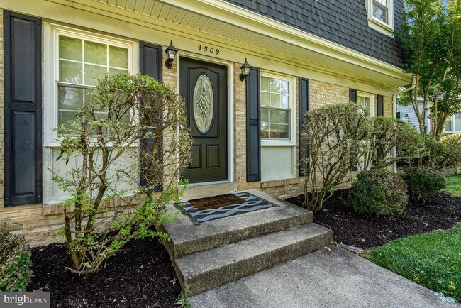 Building Photo - 4509 Twinbrook Rd