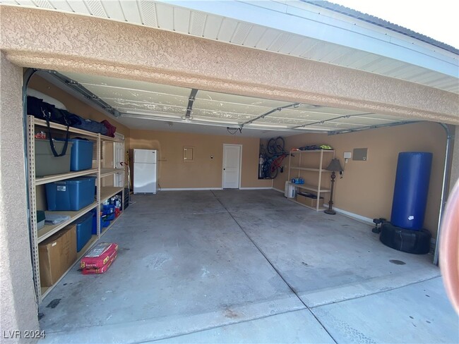 Building Photo - 1005 E McKnight Ave