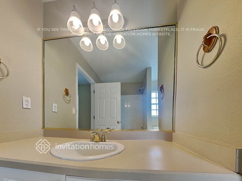 Building Photo - 1103 Clearpointe Way