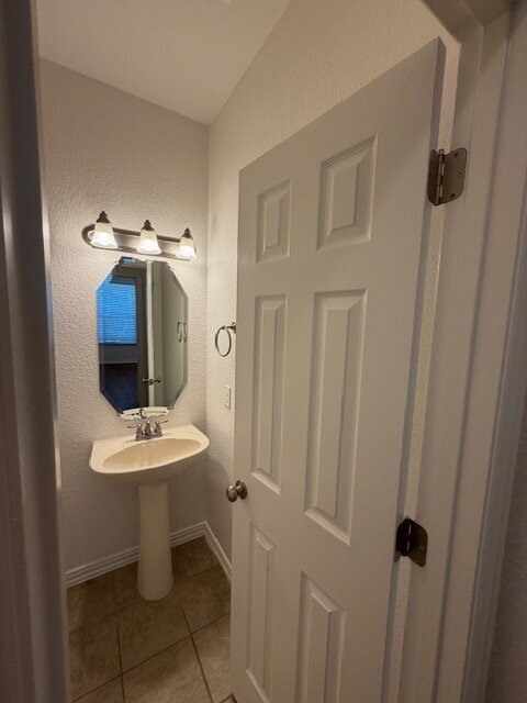 Building Photo - Former model home on corner lot is ready for move in!