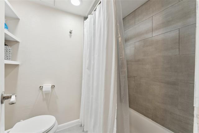 Building Photo - 5132 Amesbury Dr