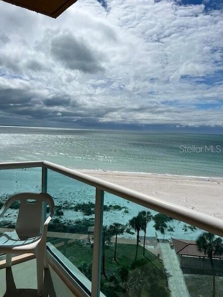 Building Photo - 880 Mandalay Ave